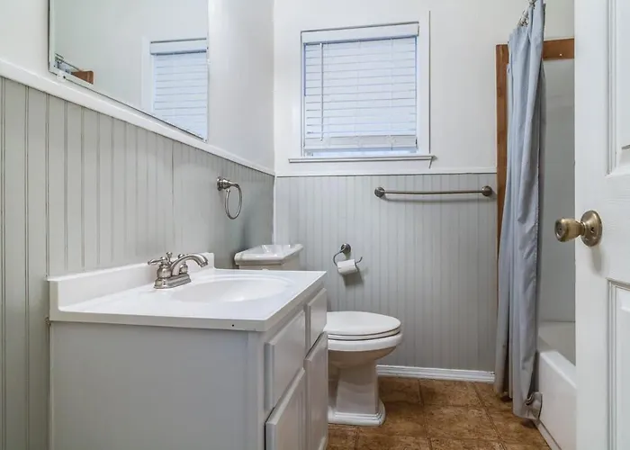 Freetown Hideaway-private Shared Kitchen & Free Parking Hébergement de vacances Lafayette